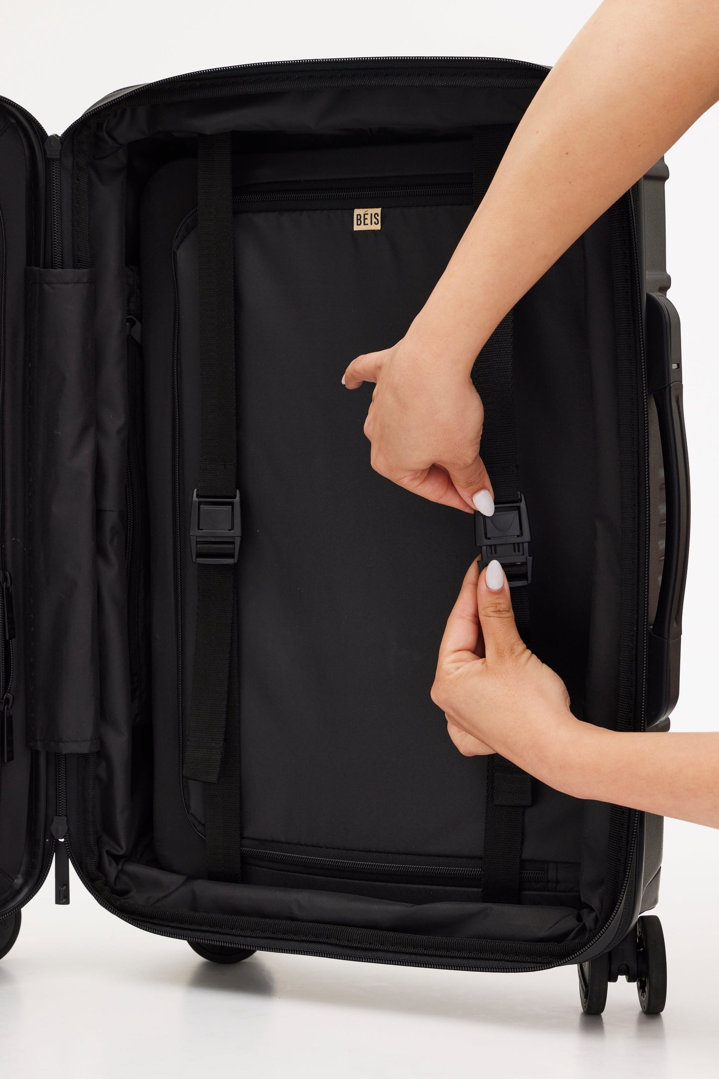 Resale The Carry-On Roller in All Black