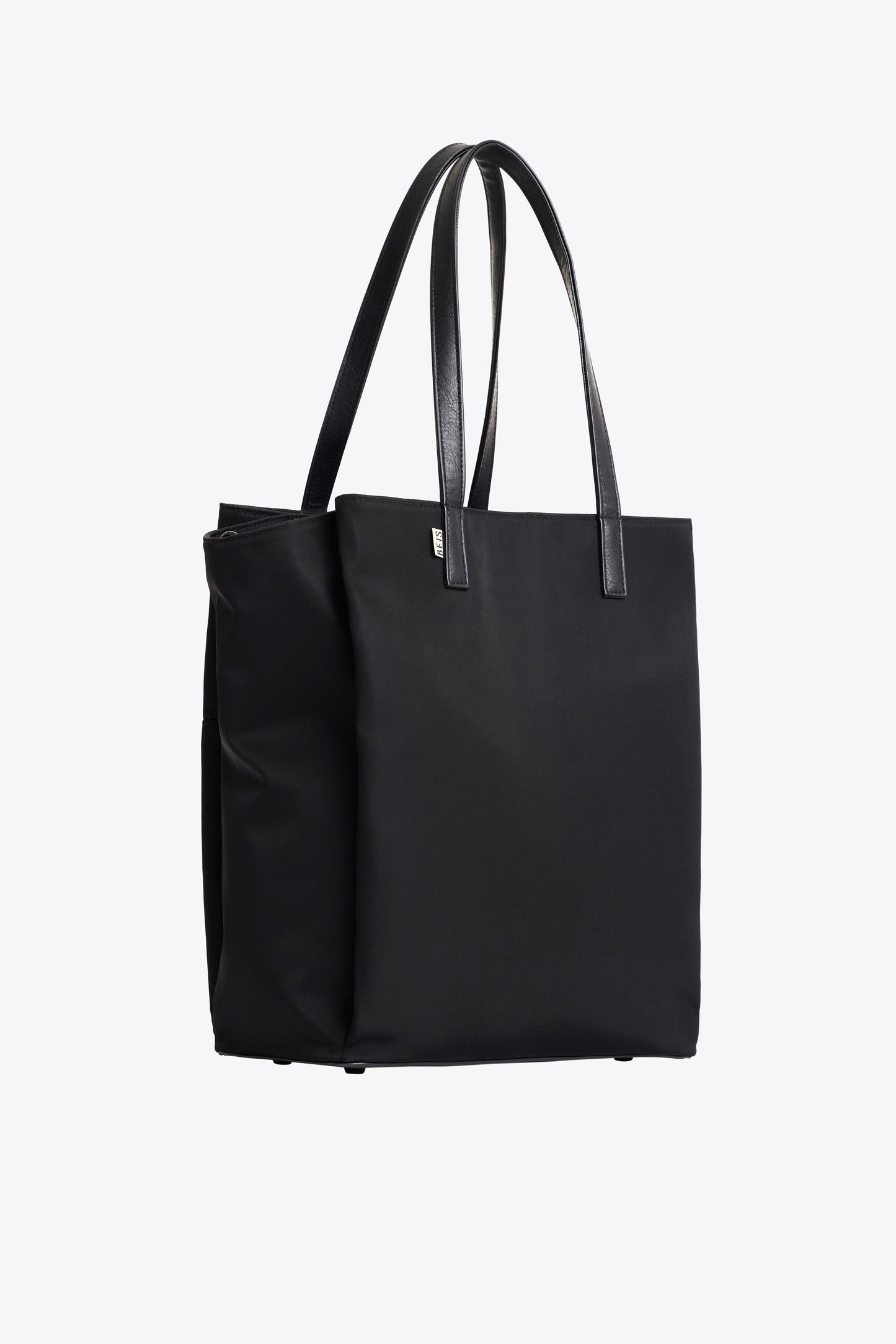 Resale The Commuter Tote in Black