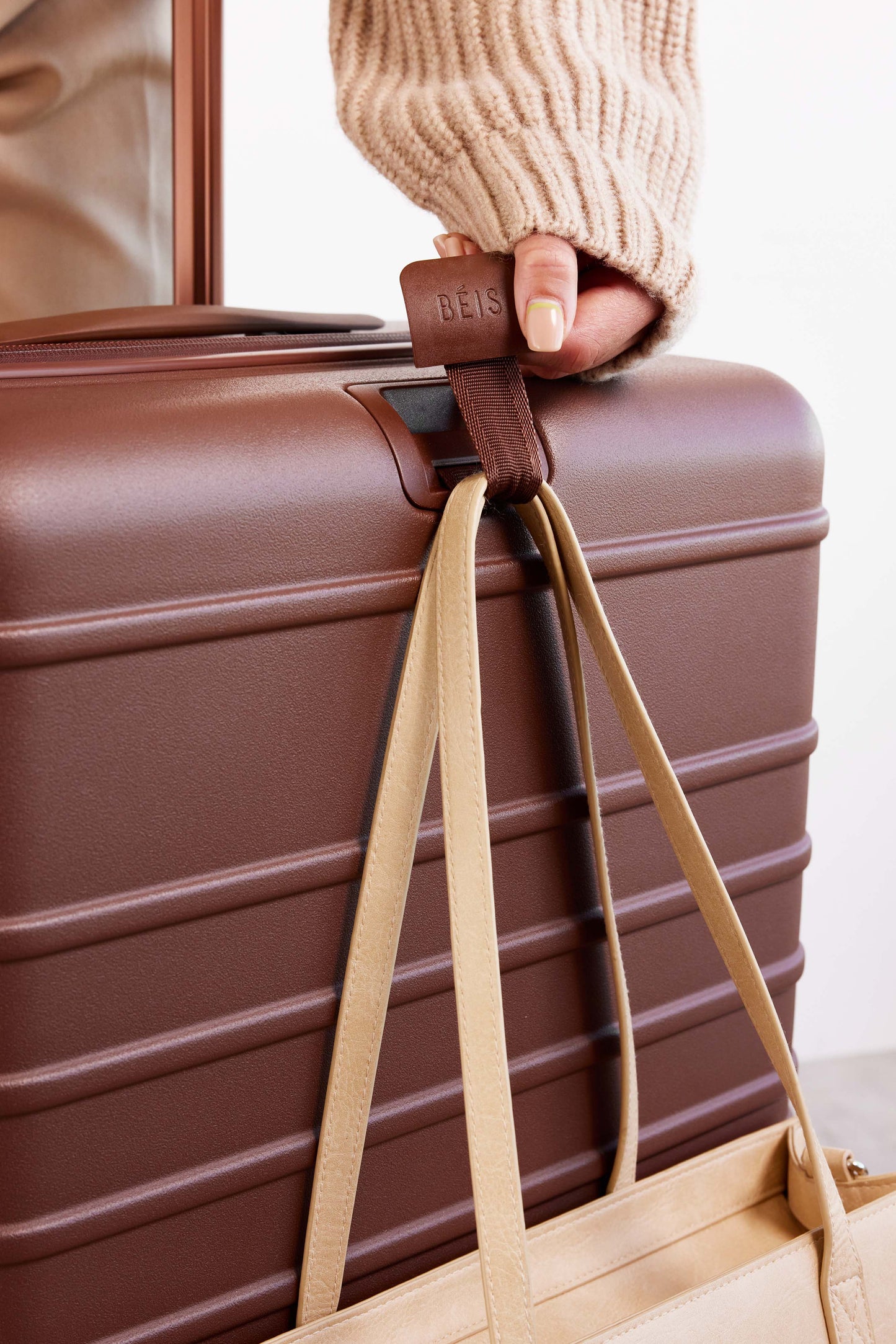 Resale The Carry-On Roller in Maple