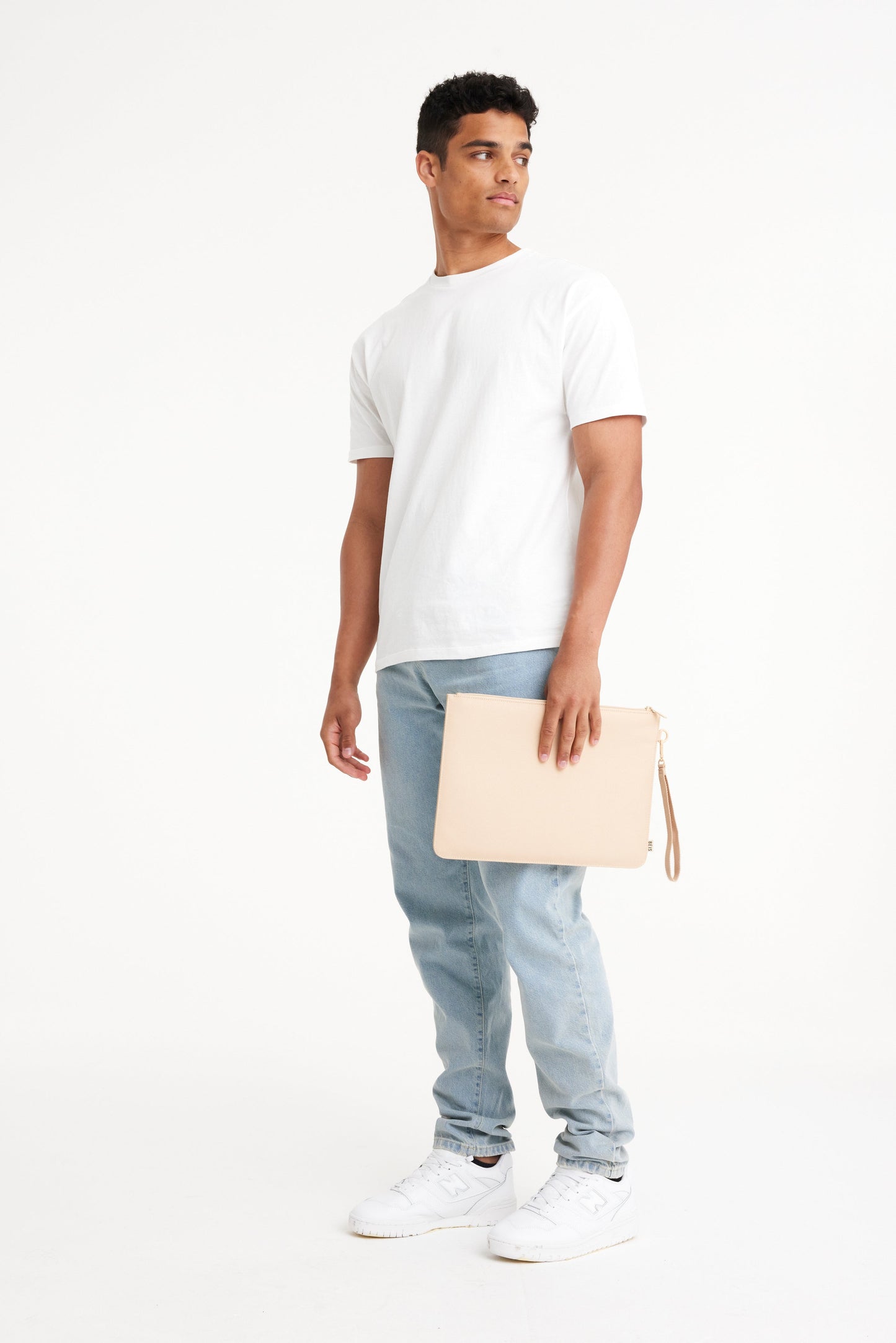 Resale The BÉISics Laptop Pouch in Beige