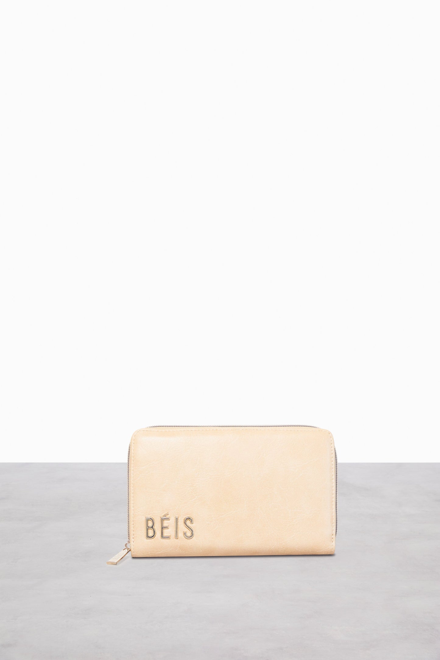 Resale The Travel Wallet in Beige