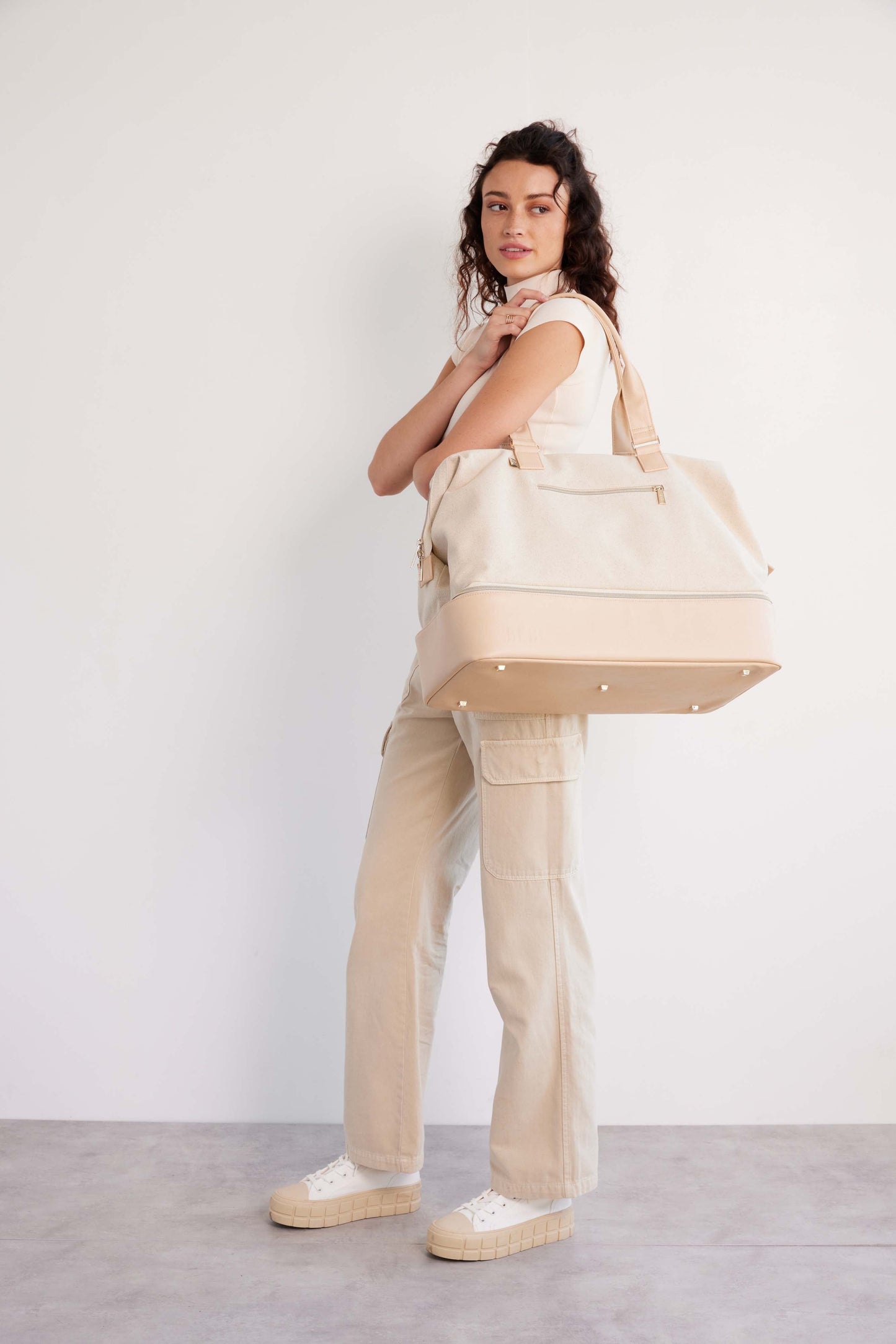 Resale The Weekender in Beige