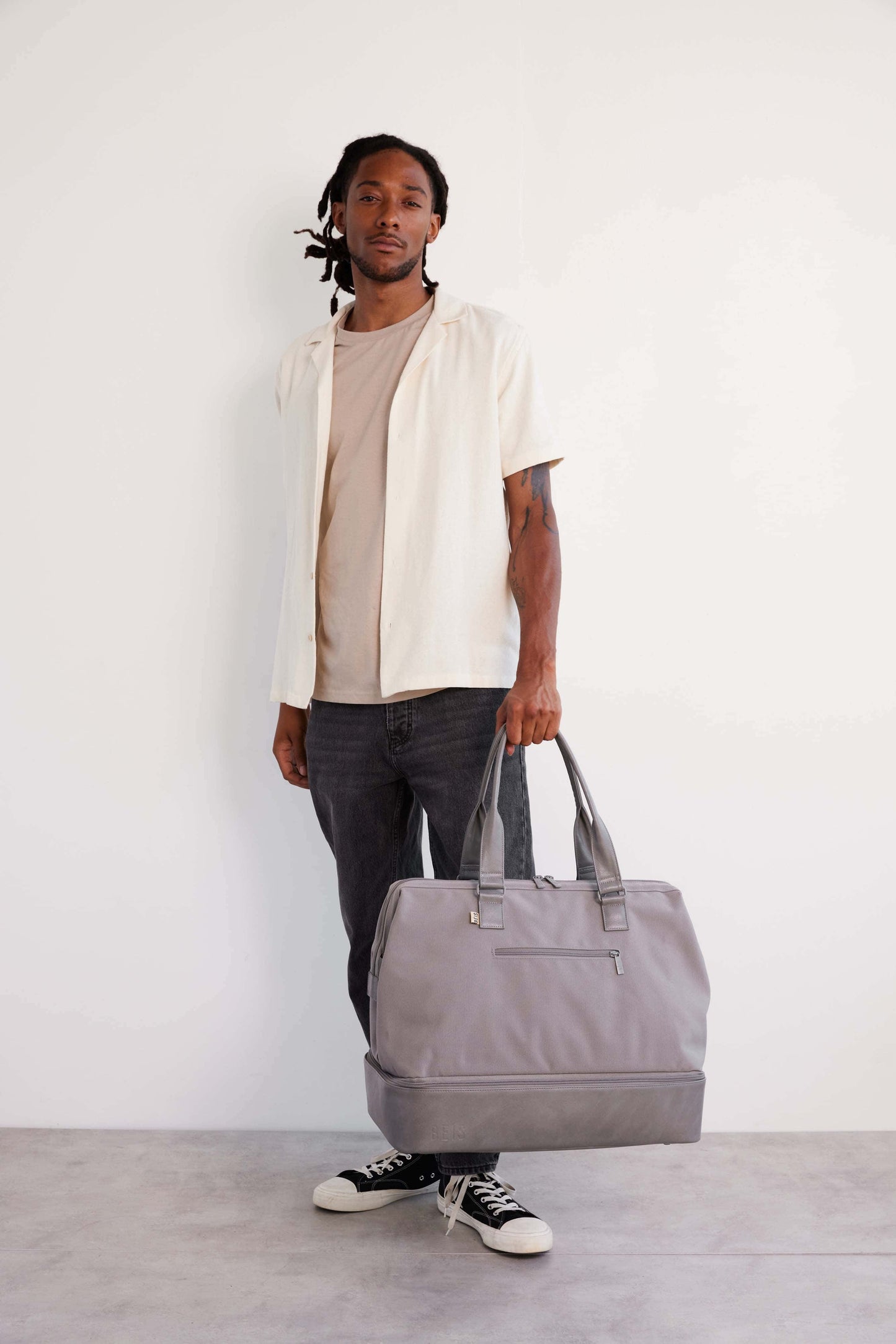 Resale The Weekender in Grey